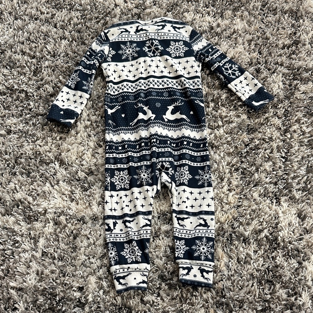 Skims Cozy Reindeer Patterned Onesie - Picture 4 of 6